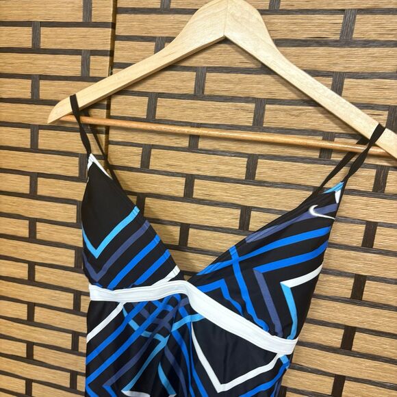 Nike Blue Swimsuit Top Size 14 - Picture 4 of 10